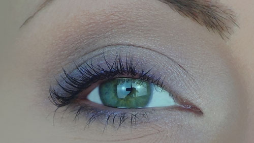 make up semplice per occhi verdi e azzurri